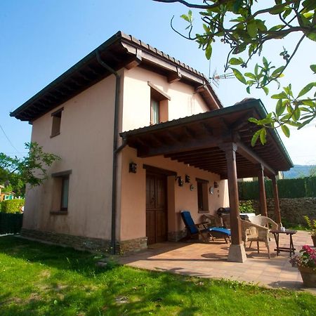 Villa Isabel Piloña Exterior foto