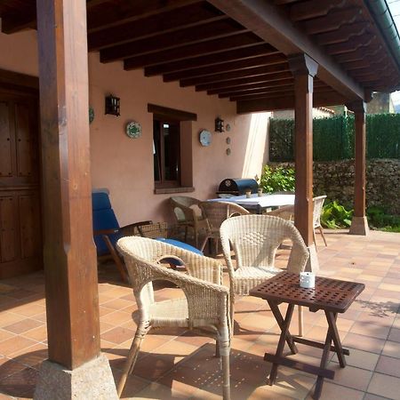 Villa Isabel Piloña Exterior foto